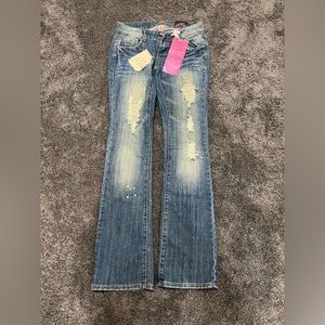 Size 3 brand new almost famous bootcut jeans